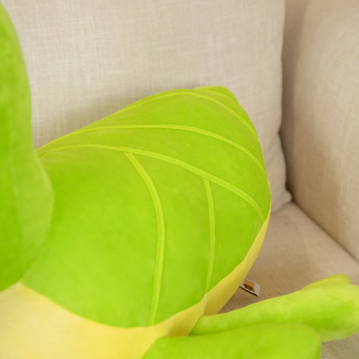 Kawaii Green Praying Mantis Plushie - Image 11