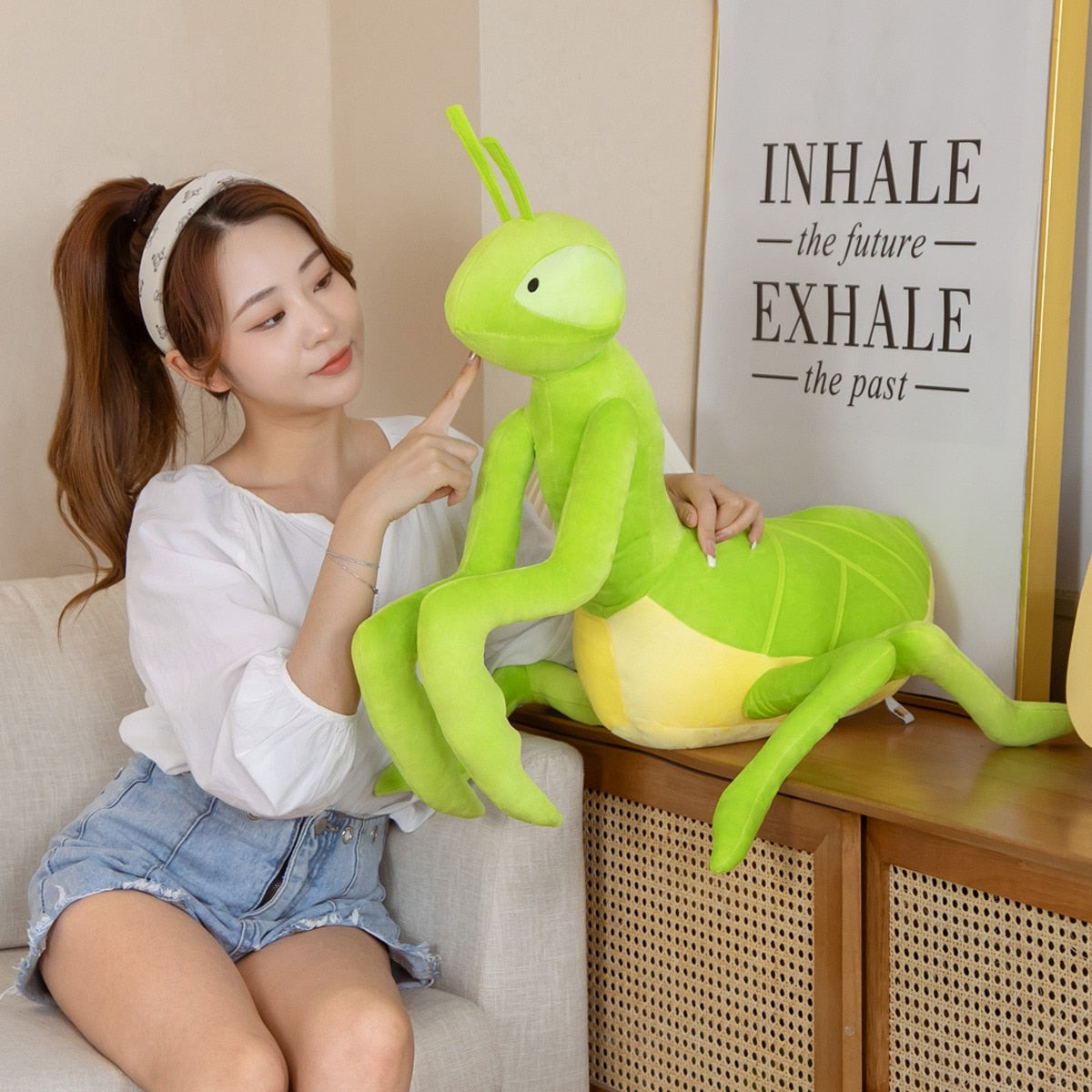 Kawaii Green Praying Mantis Plushie - Image 5